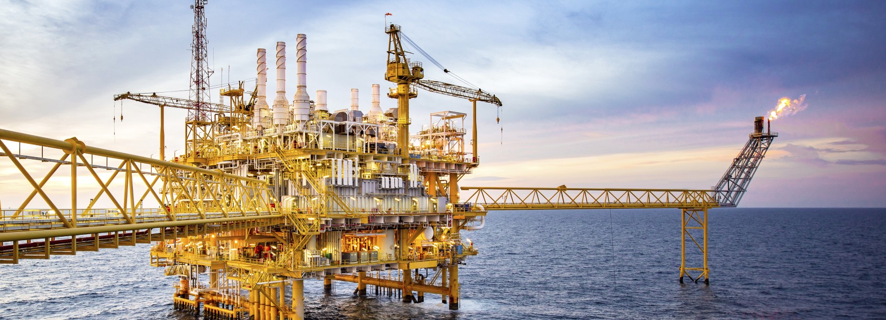 francare-slide1-plateforme-petrole.jpg FRANCARE